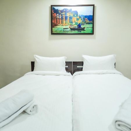 Pretty Garden View Apartment 3Bhk Furnished Flat Near Kashi Vishwanath Temple Varanasi Exterior photo